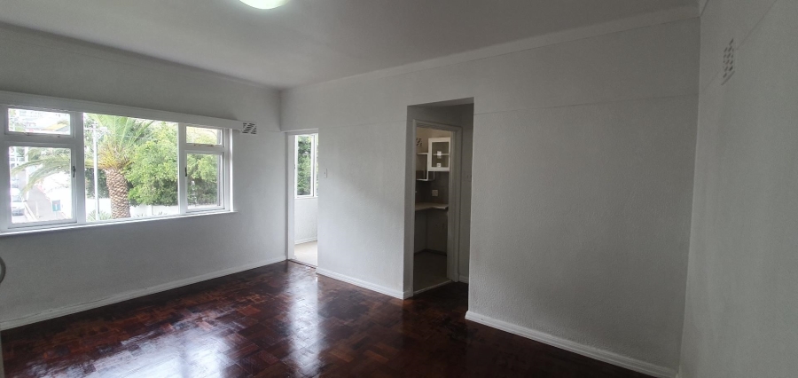 To Let 1 Bedroom Property for Rent in Sea Point Western Cape